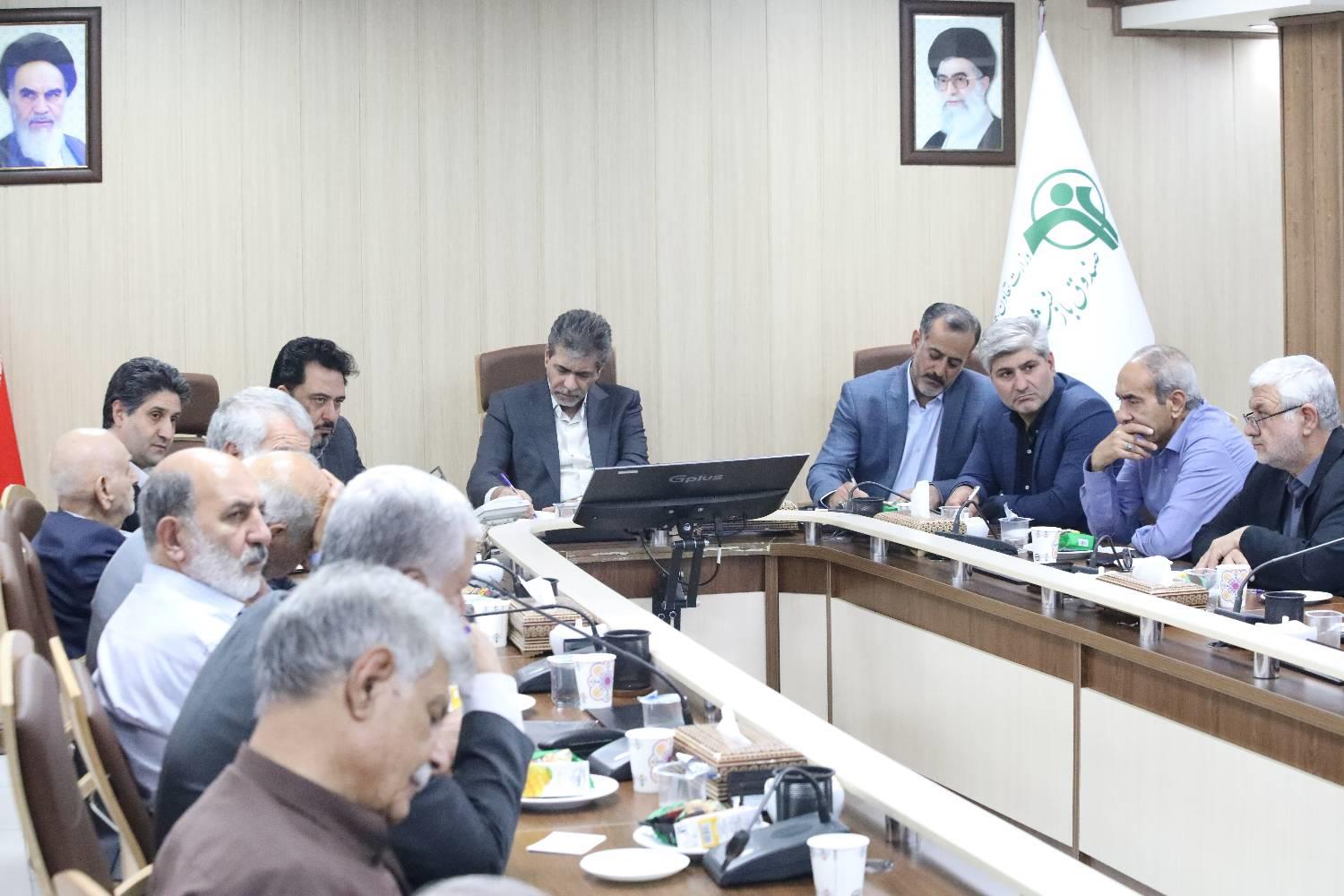 دلجویی مدیرعامل صندوق بازنشستگی بابت عدم پرداخت بخش دوم مطالبات بازنشستگان 1400/ پرداخت هزینه بیمه تکمیلی، توسعه خانه‌های