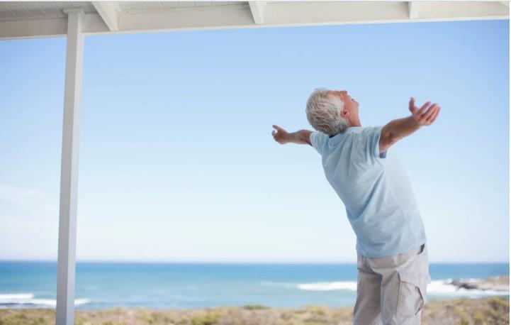 معاینات دوره‌ای منظم: سپر دفاعی سلامت شما در دوران سالمندی