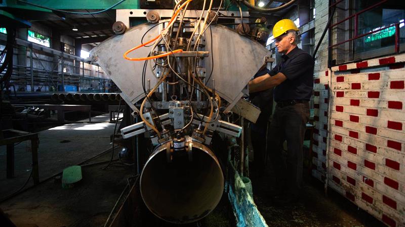 ثبت رکوردی جدید در تولید لوله‌های ۶ اینچی در لوله‌سازی اهواز