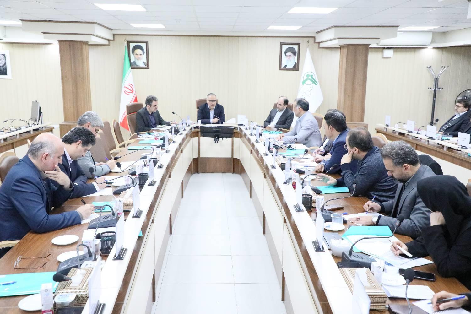 تمرکززدایی، انضباط مالی و تقویت نقش استان‌ها اولویت صندوق بازنشستگی است/اجرای دقیق برنامه هفتم توسعه ضروری است