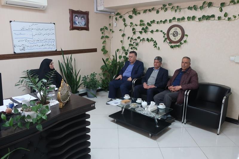 نشست هم‌اندیشی رؤسای کانون‌های بازنشستگی استان‌های البرز و اصفهان با مدیریت بازنشستگی استان البرز برگزار شد