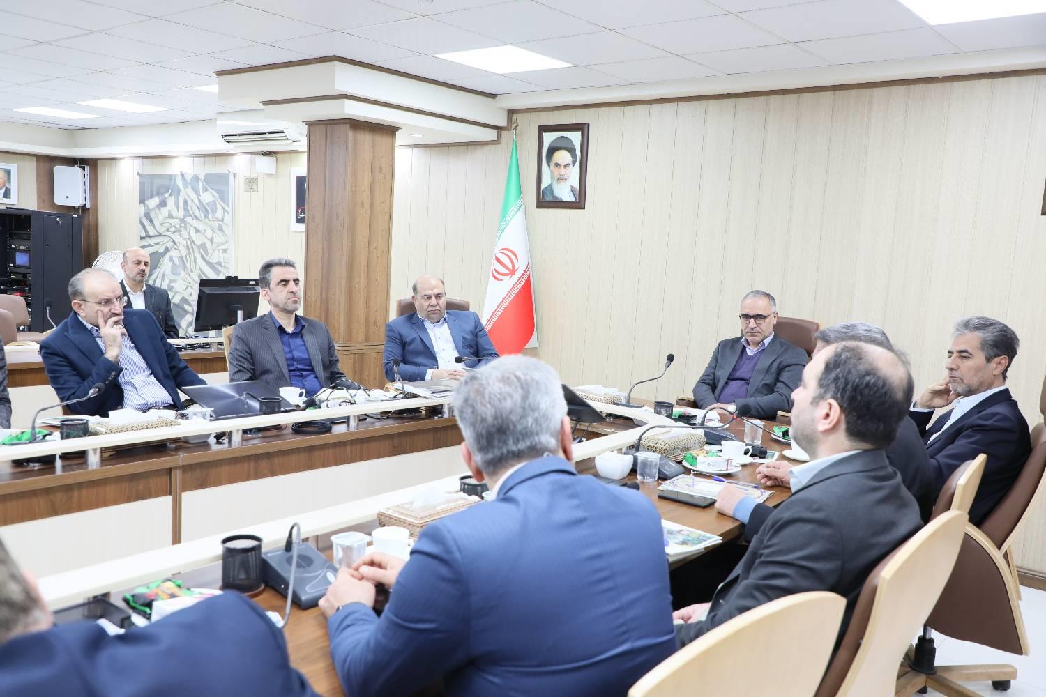 آیین معارفه سرپرست معاونت سرمایه گذاری و برنامه ریزی اقتصادی صندوق بازنشستگی کشوری برگزار شد/ "احمد بذلی" مدیرعامل هلدینگ