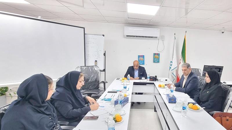 برگزاری جلسه مدیر صندوق بازنشستگی کشوری استان هرمزگان و مدیر بیمه دی در استان