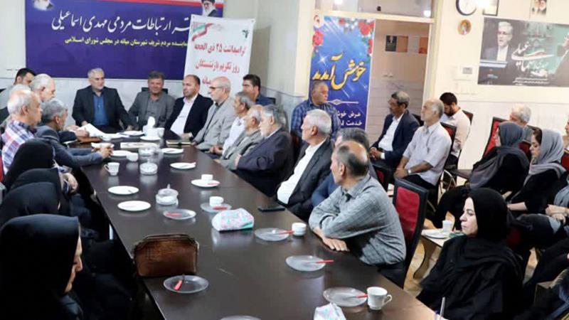 از همایش طبیعت‌گردی در سراب تا تجلیل از نخبگان ادبی در میانه