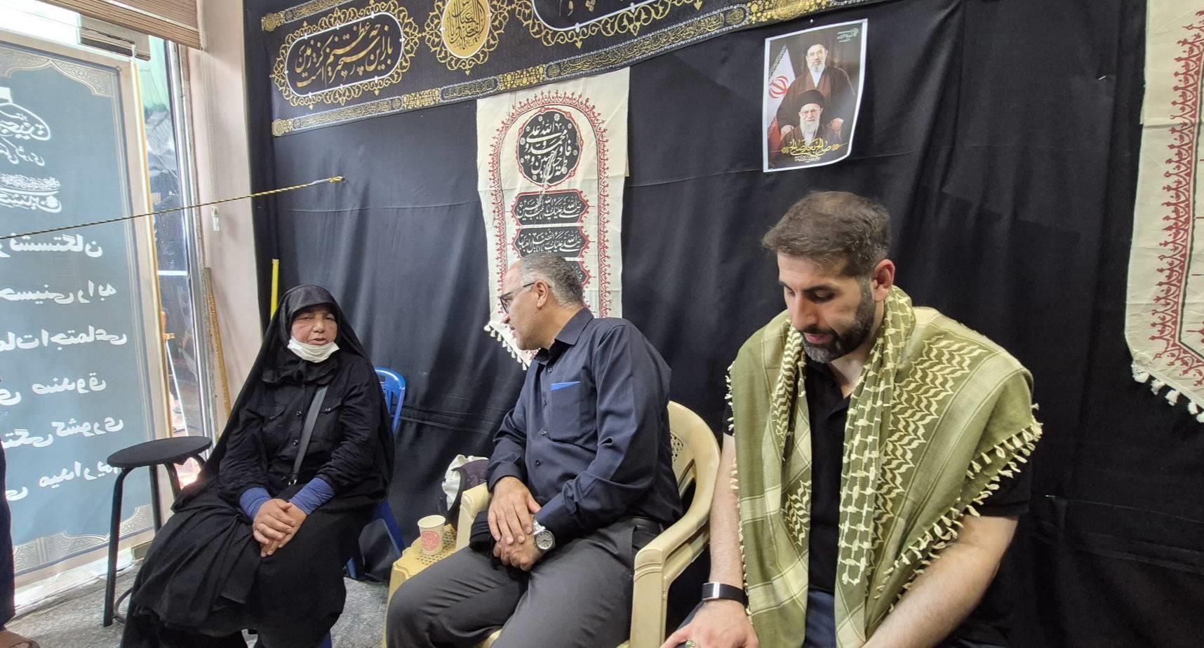 بازدید مدیرعامل صندوق بازنشستگی کشوری از موکب و دفتر خدمات شهدای صندوق در کربلا/گفت‌وگوی چهره به چهره دکتر ازوجی با