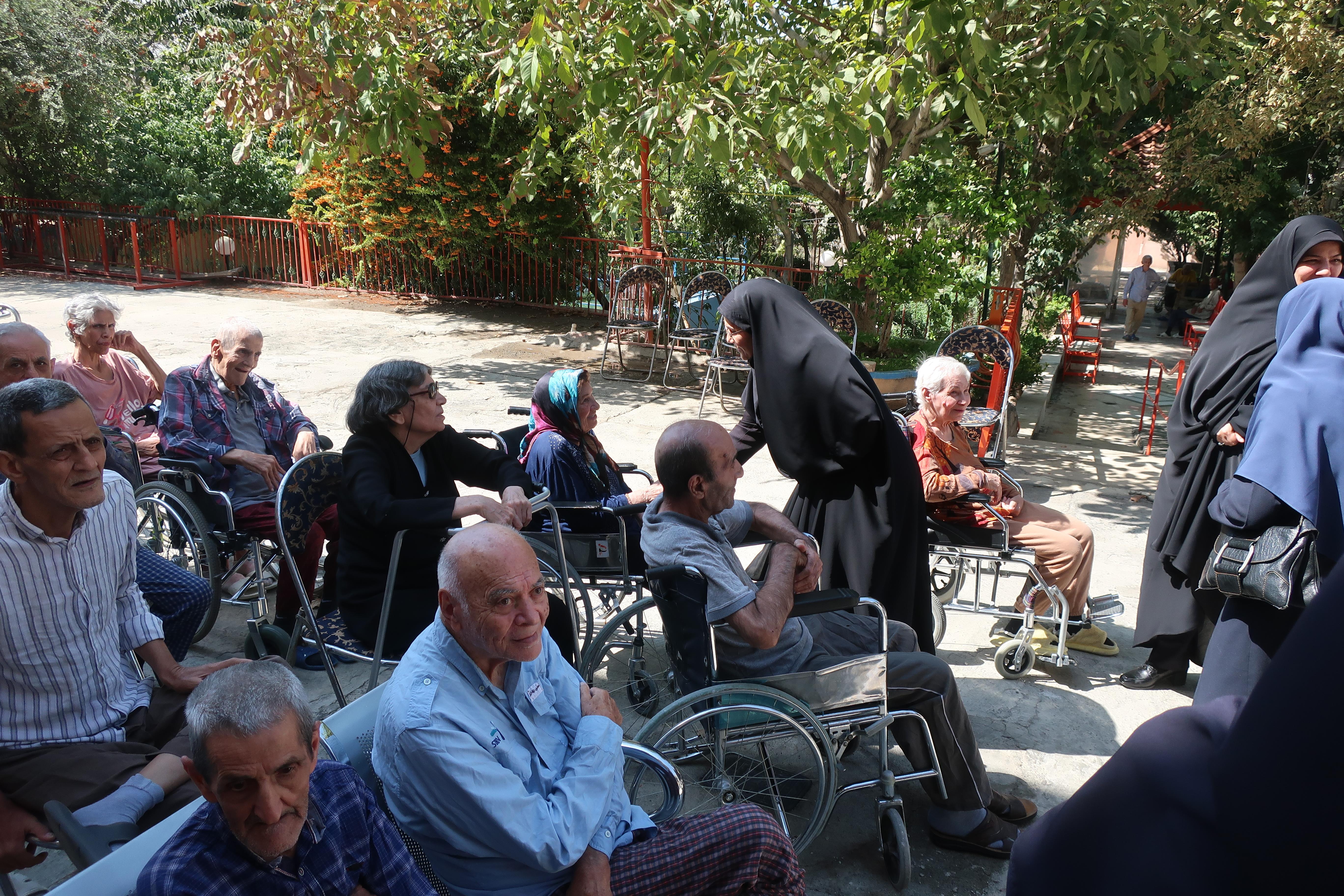 گرامیداشت روز جهانی سالمندان در مرکز فاطمیه استان البرز