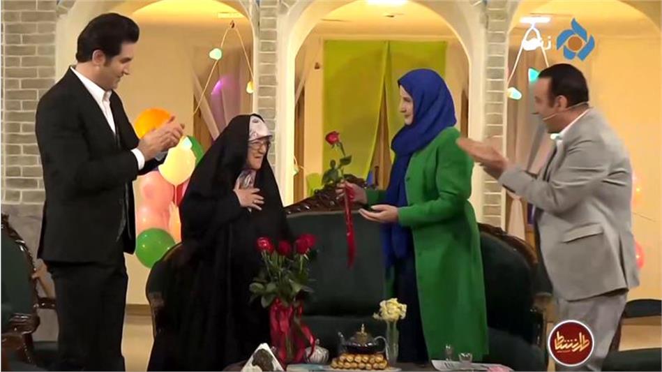 تجلیل از مادر شهیدان "رضا و علی غیاثوند" در برنامه تلویزیونی "طهرانشاط"