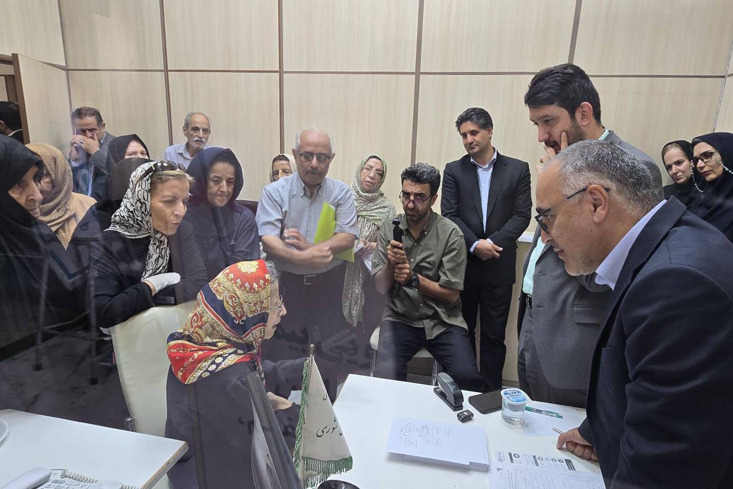 دیدار مردمی مدیرعامل صندوق بازنشستگی کشوری با بازنشستگان و مراجعان استان تهران 1