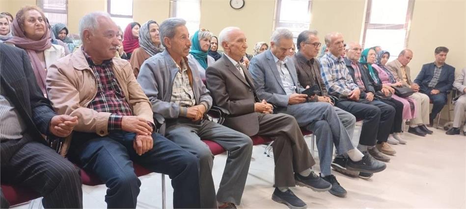 برگزاری اولین "همایش وارستگان امید دیار عطار نیشابوری" با حضور بازنشستگان و فرهیختگان در خانه امید شهرستان نیشابور