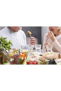 تغذیه هدفمند کلید سلامت سالمندی است