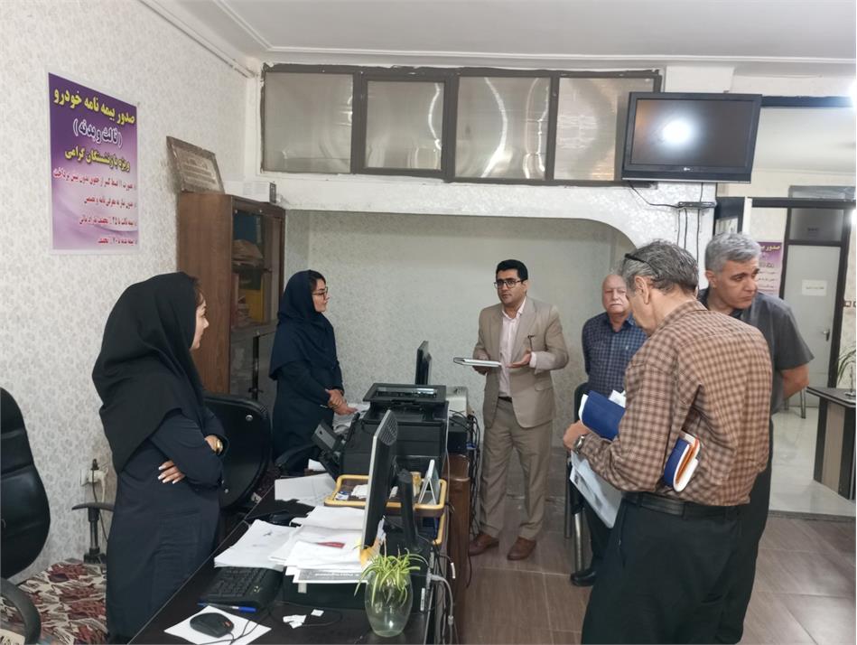 بازدید سرزده مدیر صندوق بازنشستگی استان کردستان از نمایندگی‌های بیمه ملت