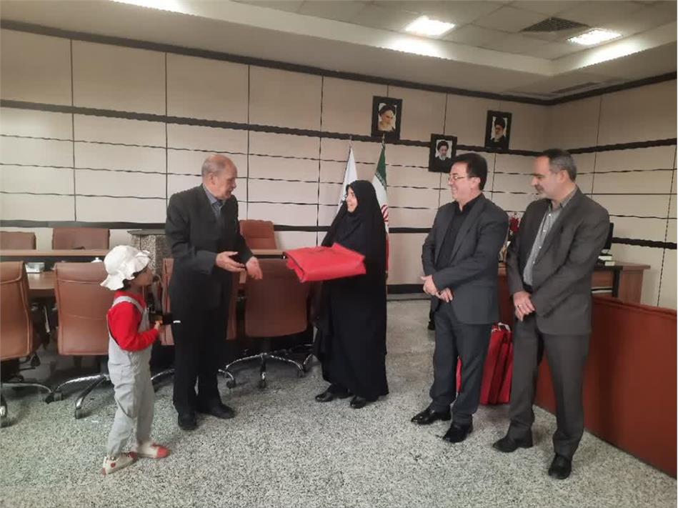 تجلیل از بازنشستگان نمونه صندوق بازنشستگی کشوری استان خراسان شمالی