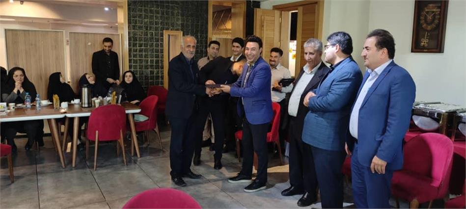 برگزاری جلسه هم‌اندیشی کانون‌های بازنشستگان استان فارس با مدیریت صندوق بازنشستگی استان