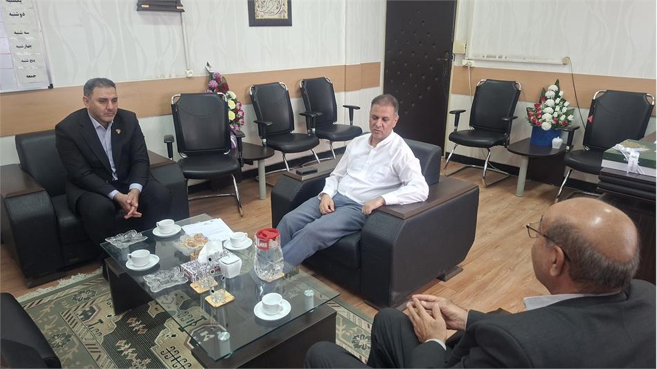 نشست مدیر صندوق و رئیس کانون استانداری با مدیرکل دفتر مدیریت عملکرد استانداری کرمانشاه