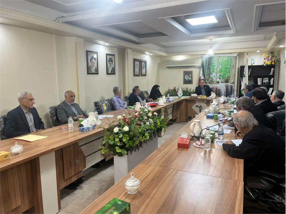 جلسه هم‌اندیشی مدیر صندوق بازنشستگی خوزستان با رؤسای کانون‌های بازنشستگی استان