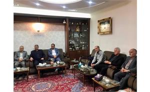 تجلیل از خانواده شهید در سبزوار 2