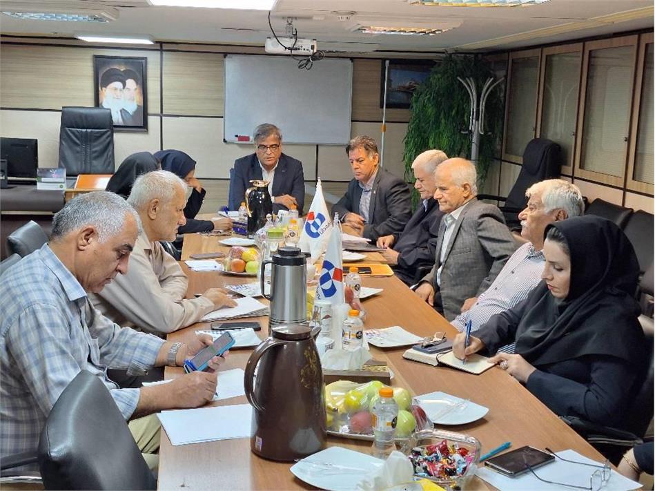نشست هم اندیشی بیمه تکمیلی درمان بازنشستگان کشوری استان بوشهر برگزار شد