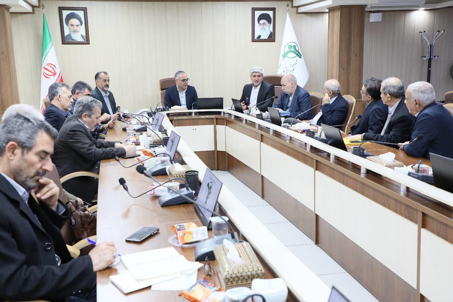 نشست همفکری و تعامل روسای کانون های بازنشستگی با سرپرست صندوق بازنشستگی کشوری 6