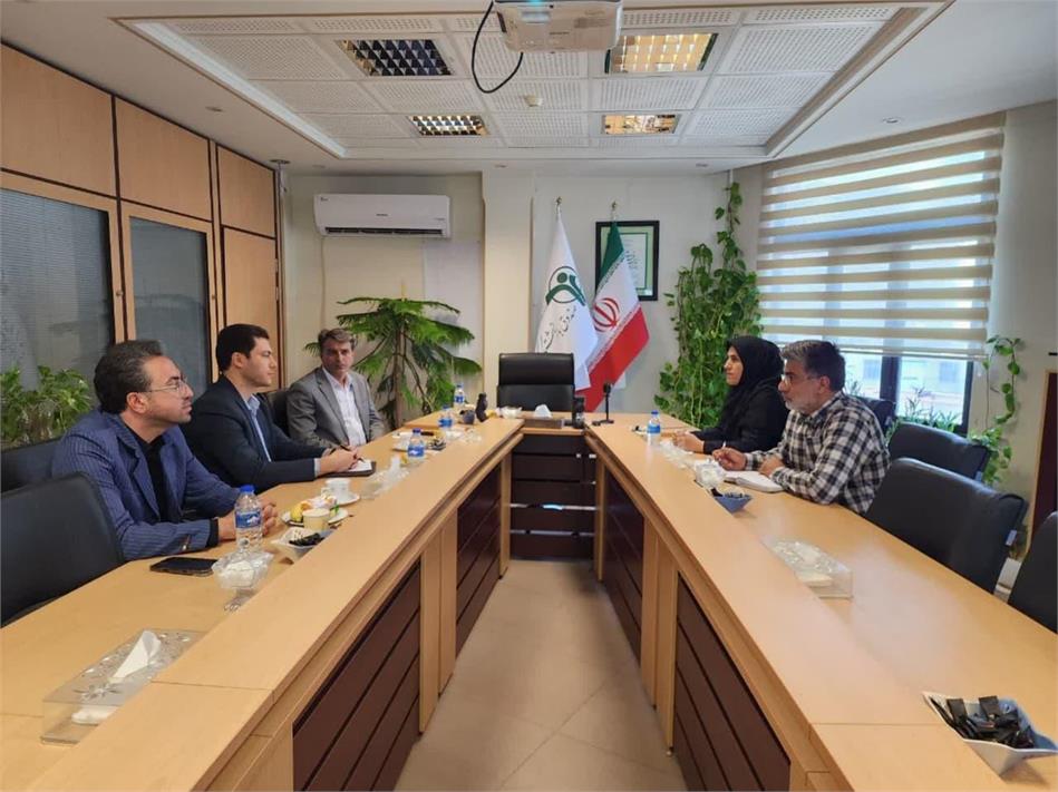 نشست هم اندیشی مدیران شرکت های تابعه صندوق بازنشستگی در استان مرکزی