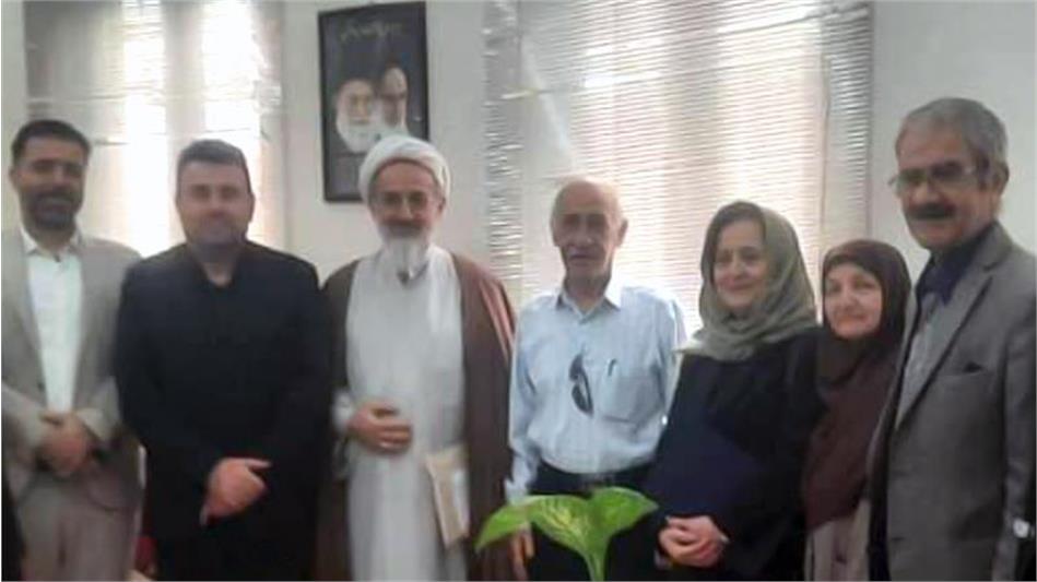 نشست صمیمی بازنشستگان و مدیر استان گلستان با نماینده ولی‌فقیه در گرگان