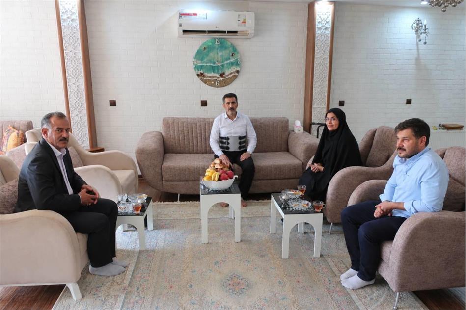 بازدید مدیرکل امور استان‌ها از مدیریت صندوق بازنشستگی کشوری استان البرز و عیادت از همکار بیمار